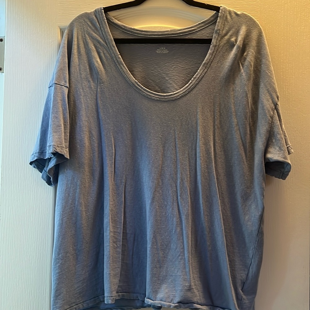 American Eagle distressed, oversized T-shirt